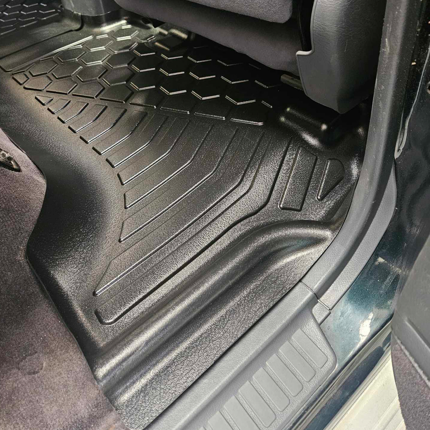 Toyota Landcruiser 80 Series 1990-1997 | MUDTAMER Floor Mats