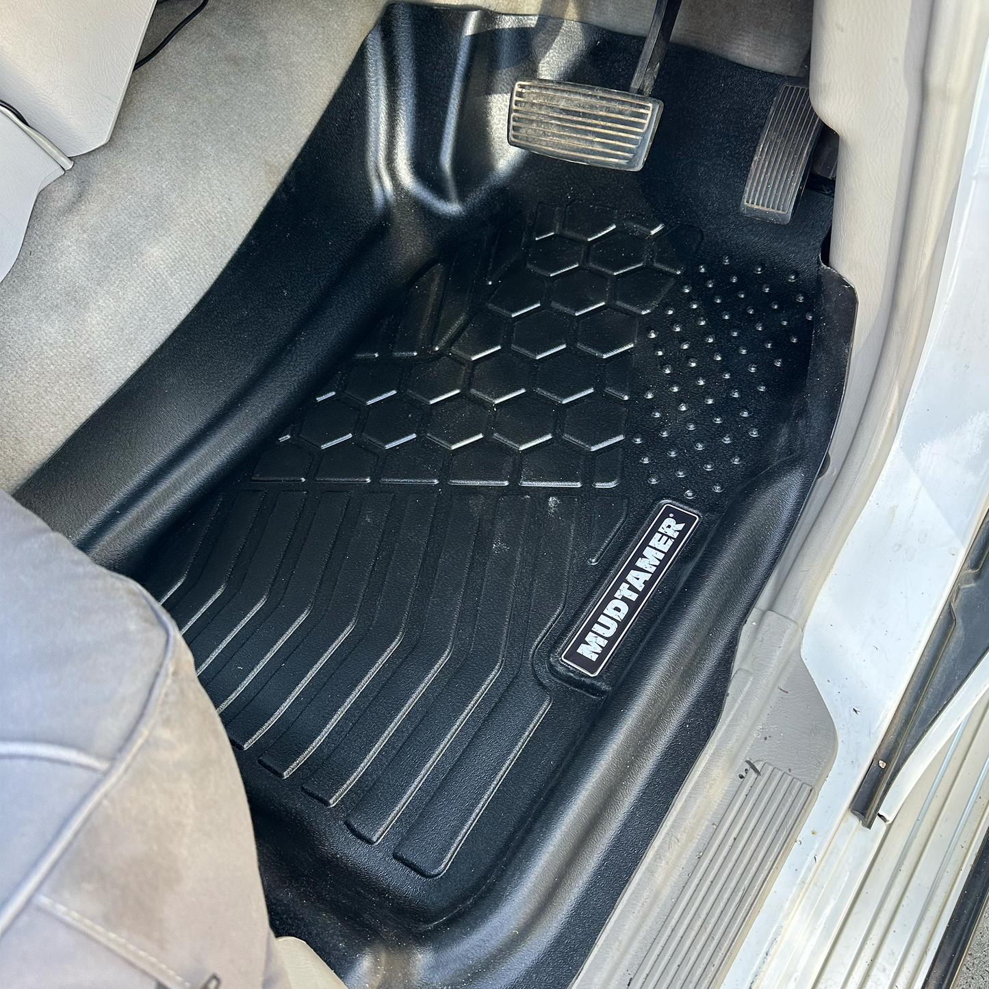 Nissan GU Patrol 1997-2012 | MUDTAMER Floor Mats